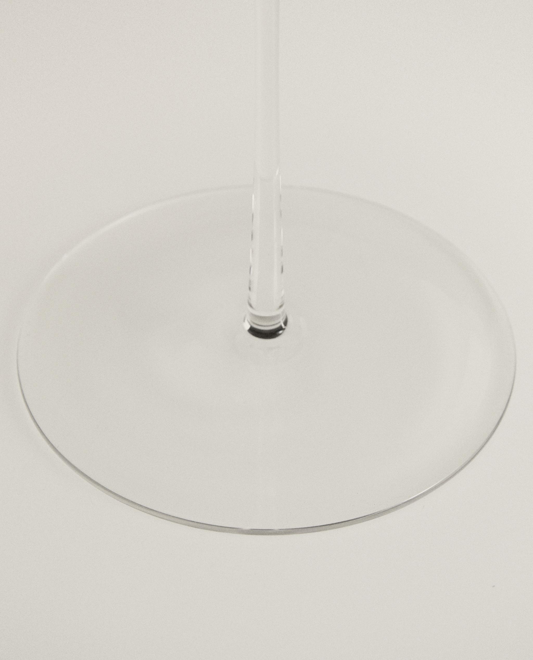 ULTRA LIGHTWEIGHT WINE GLASS product thumbnail 7