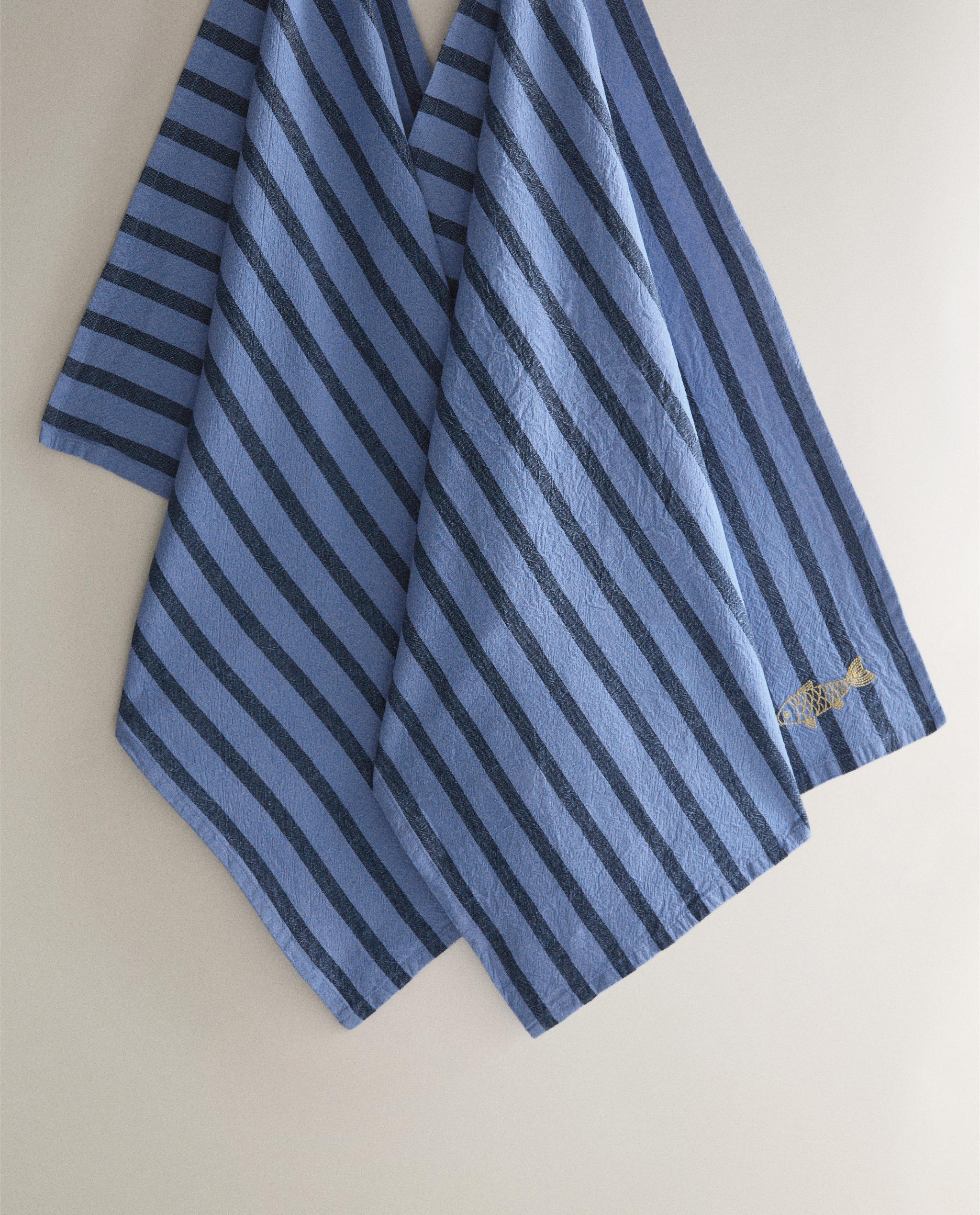 PACK OF STRIPED FISH TEA TOWEL (PACK OF 2) product thumbnail 2