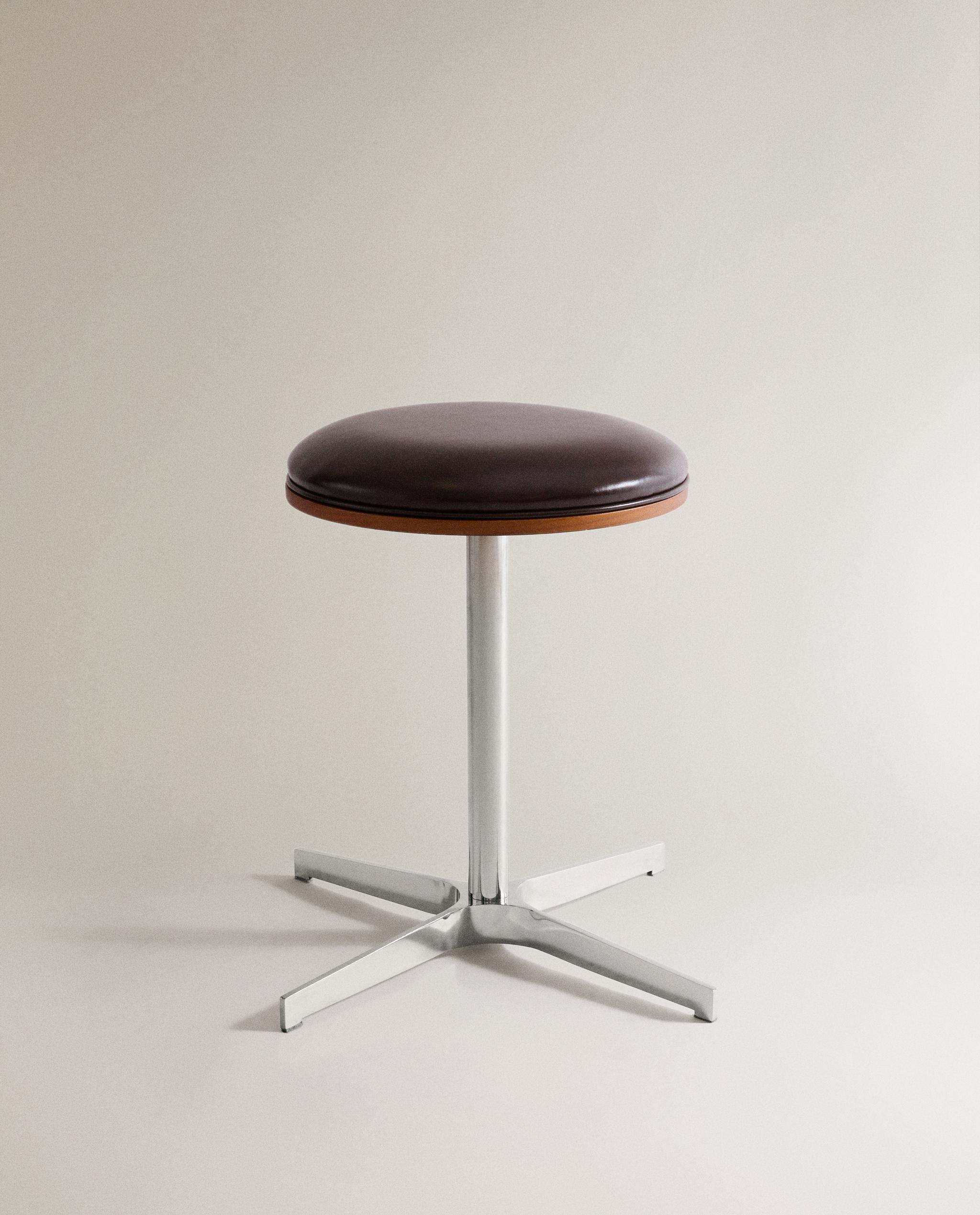 LEATHER AND STAINLESS STEEL STOOL product thumbnail 9