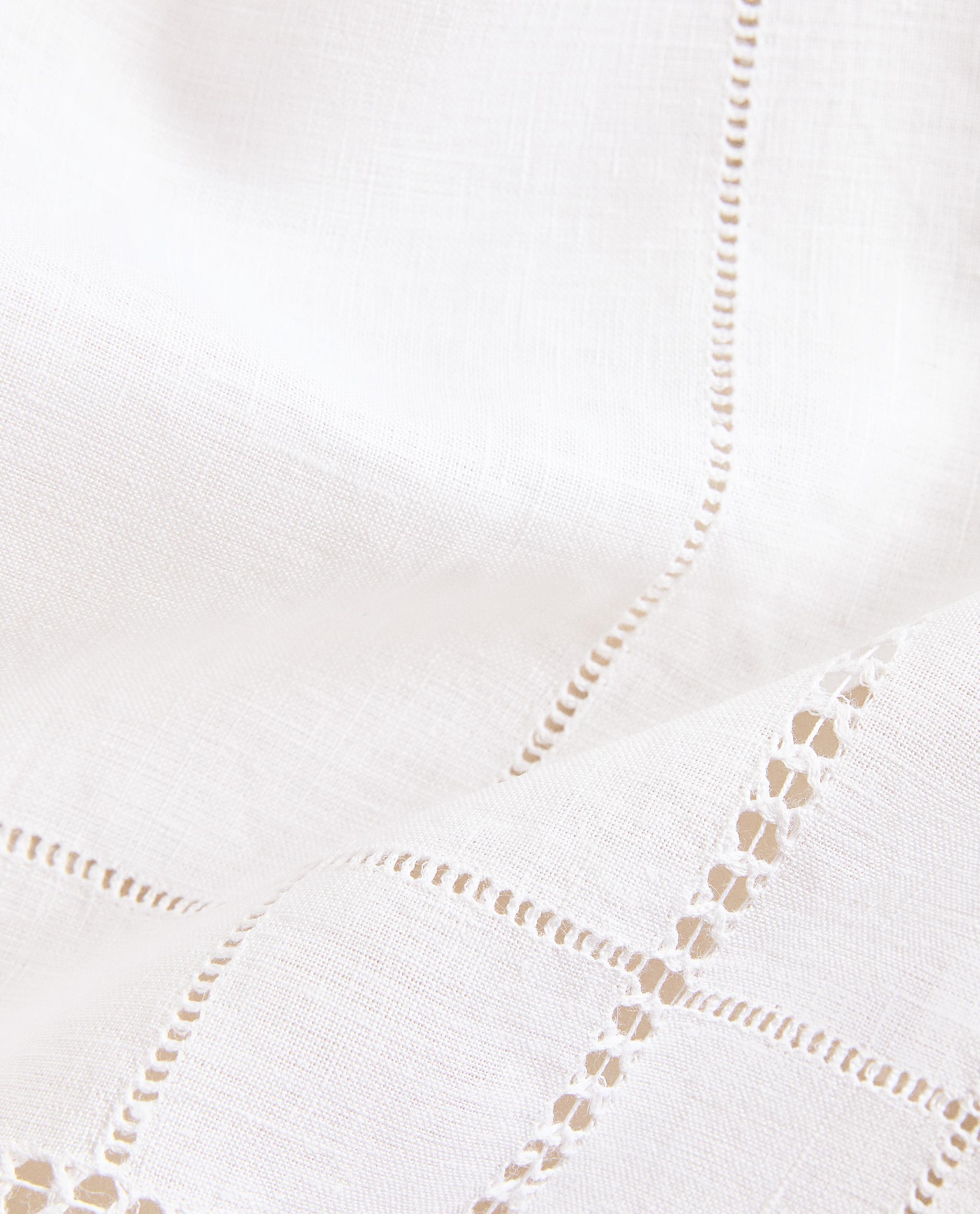 ドロンワーク刺繍 リネンブレンド テーブルクロス | Zara Home 日本/Japan