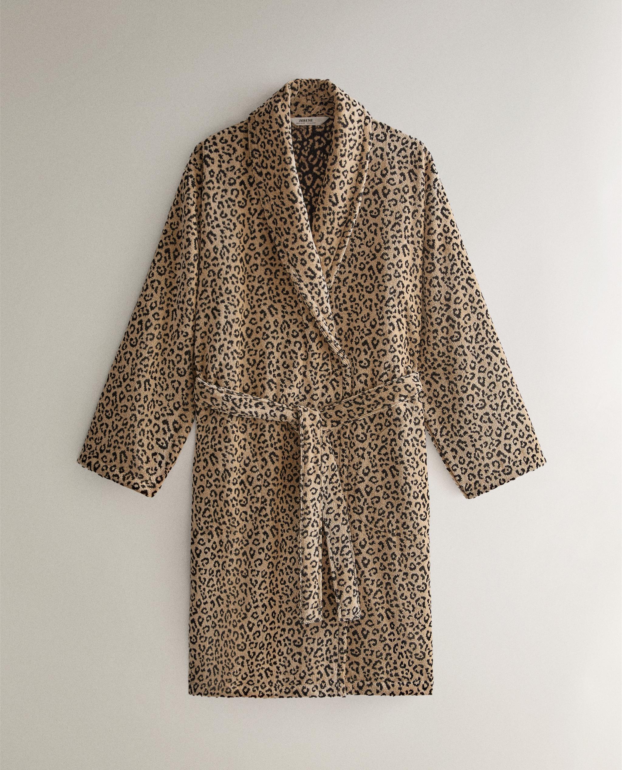 ANIMAL PRINT VELOUR DRESSING GOWN product thumbnail 4