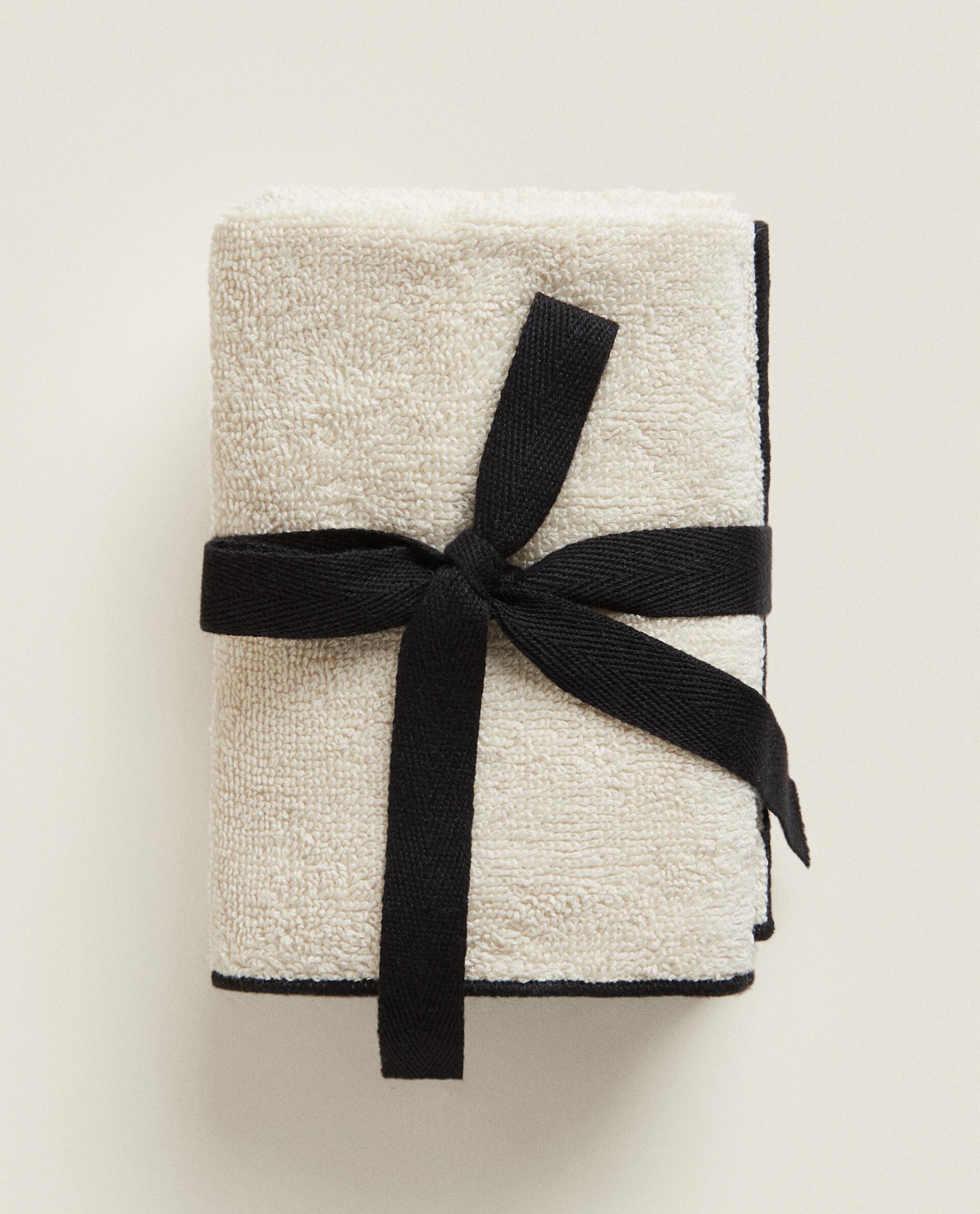 PACK OF COTTON OVERLOCK HAND TOWELS (PACK OF 3) product thumbnail 9