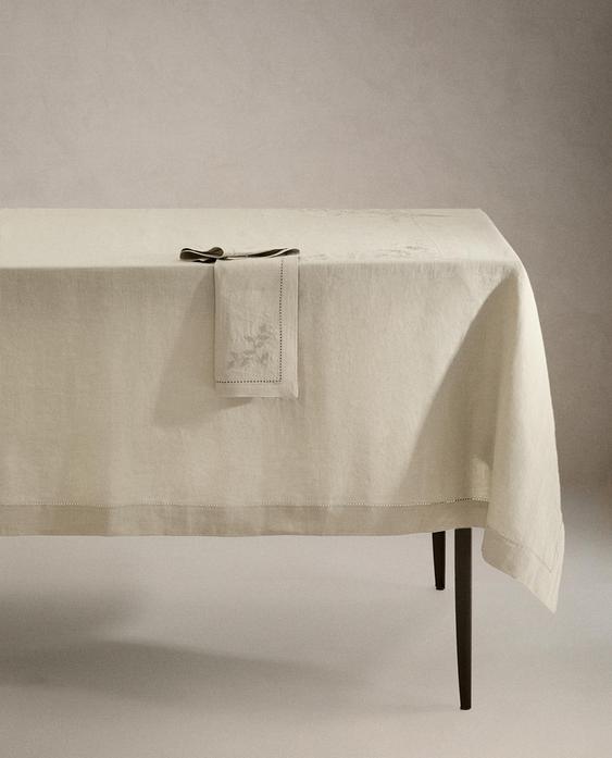 MANTEL LINO BORDADO FLOR