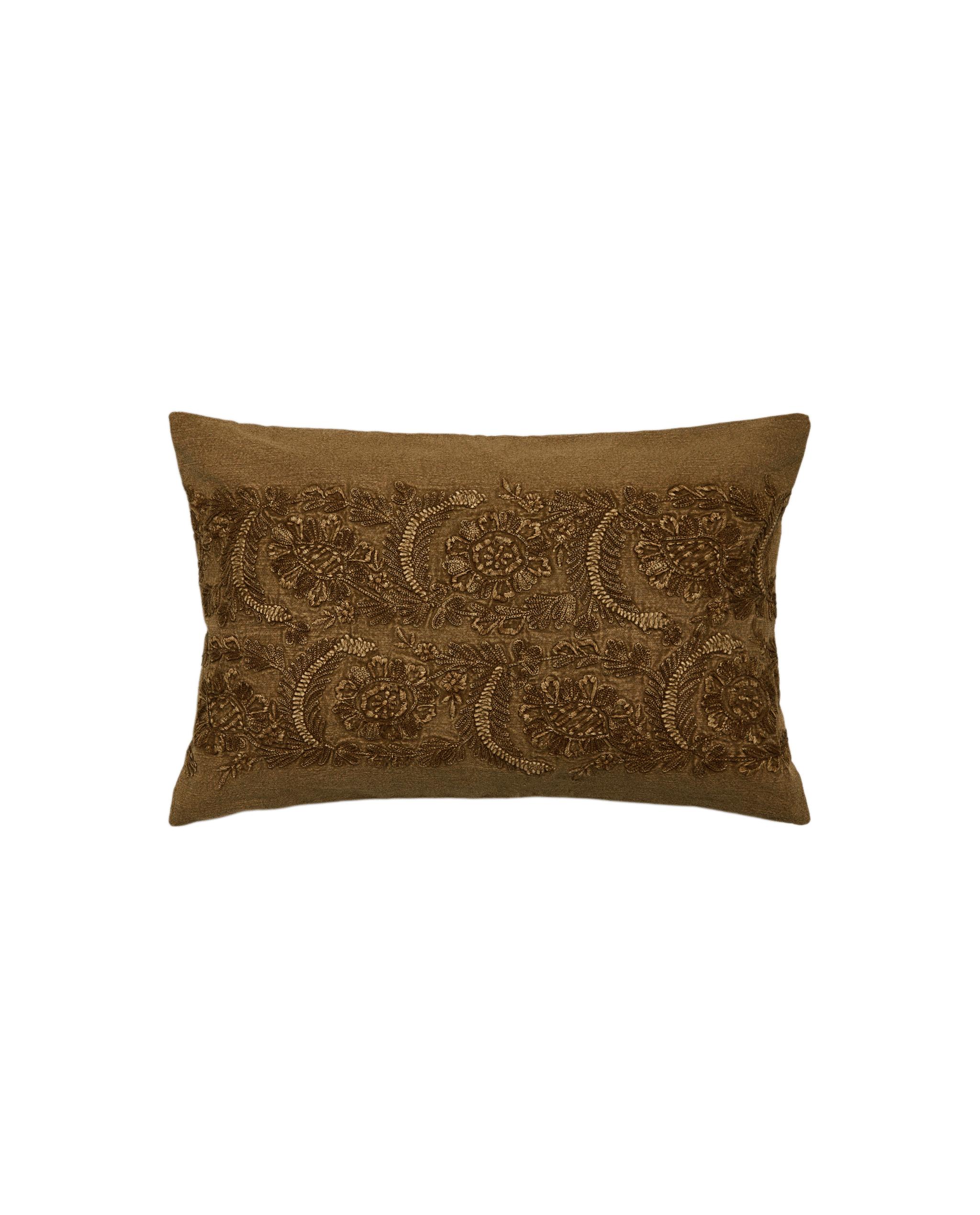 エンブロイダリー クッションカバー | Zara Home 日本/Japan