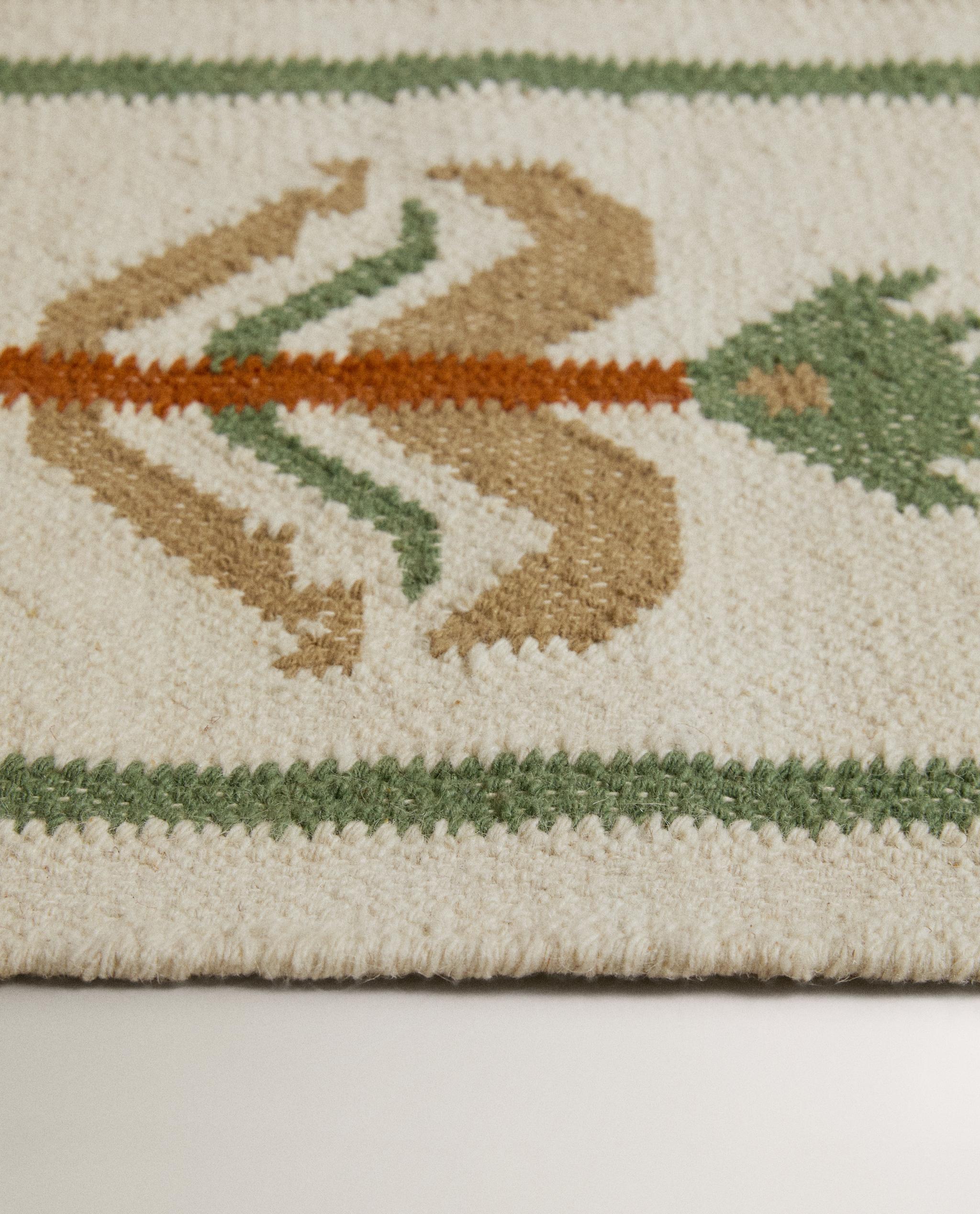 FLORAL WOOL RUG product thumbnail 3