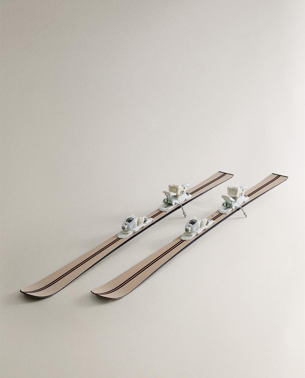 SKIS KUSTOM