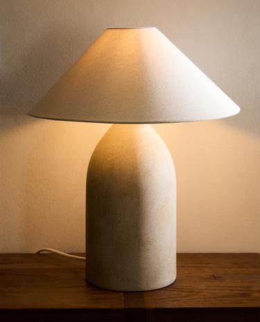 LARGE CERAMIC TABLE LAMP