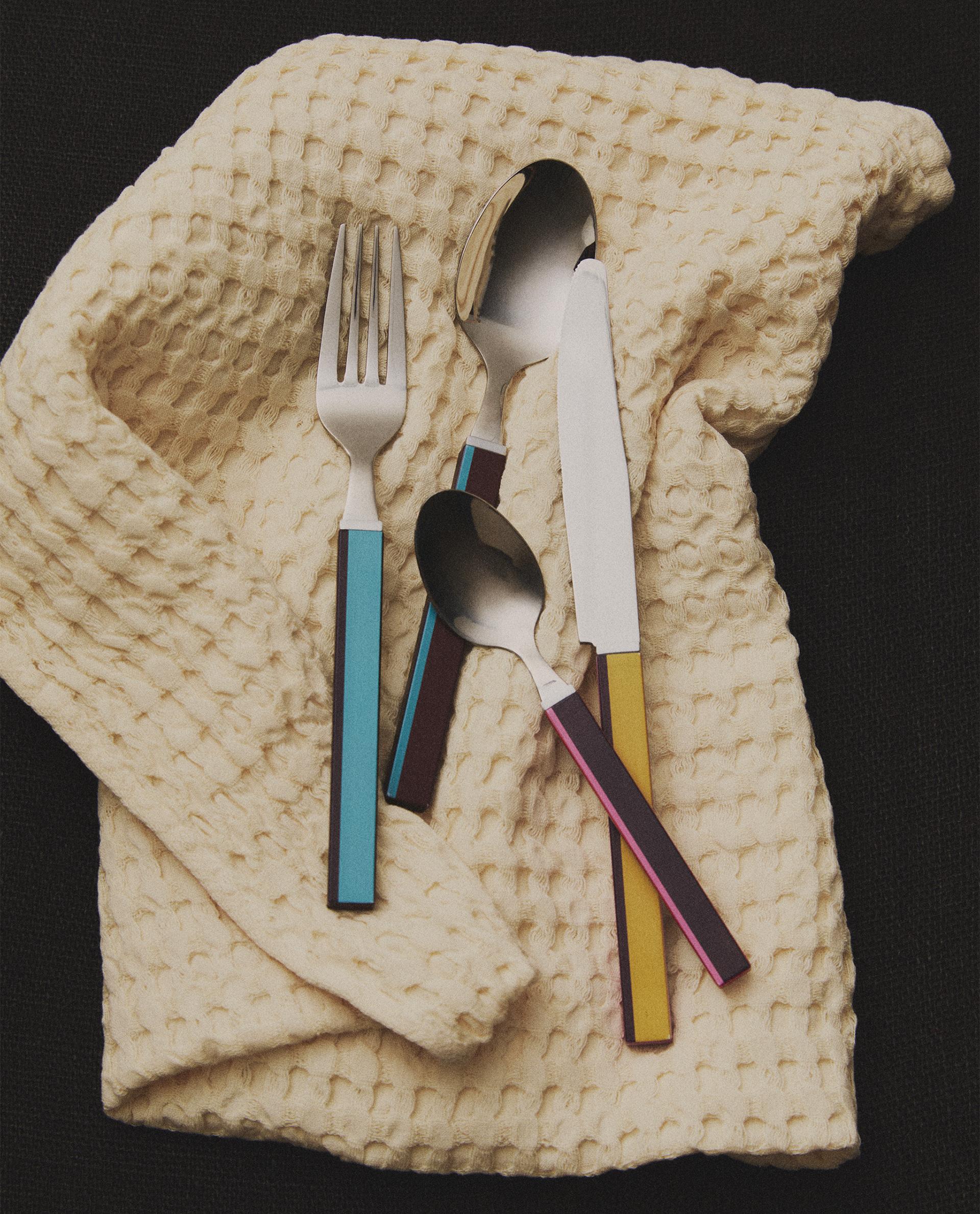 4-PIECE CUTLERY SET WITH STRIPED HANDLE X COLLAGERIE