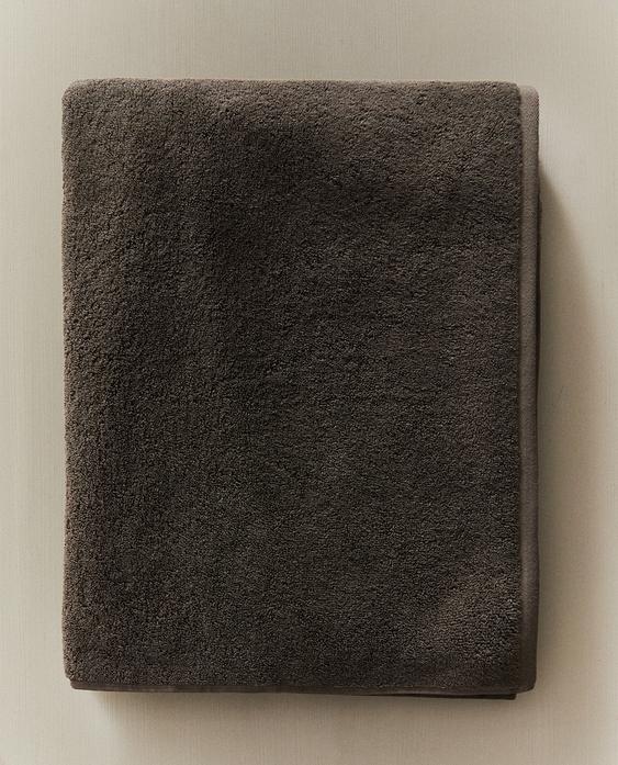 TOALLA BAÑO ALGODÓN EXTRA SUAVE (700 GXM²)