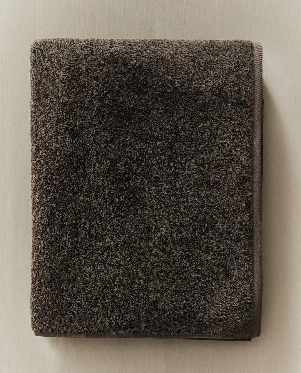 TOALLA BAÑO ALGODÓN EXTRA SUAVE (700 GXM²)