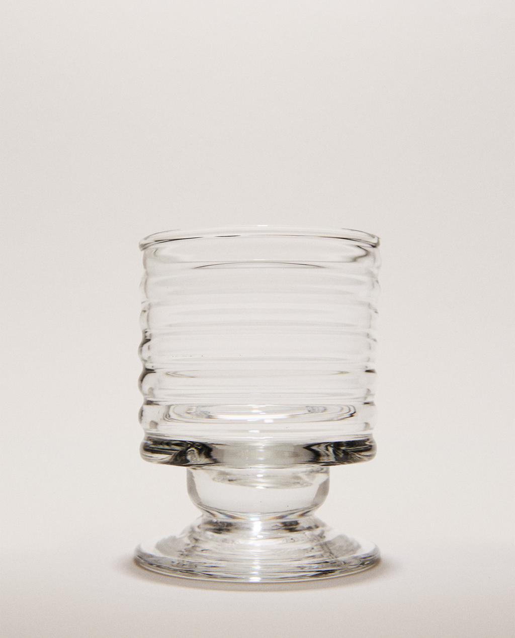 VERRE À PIED EN VERRE RELIEF LIGNES