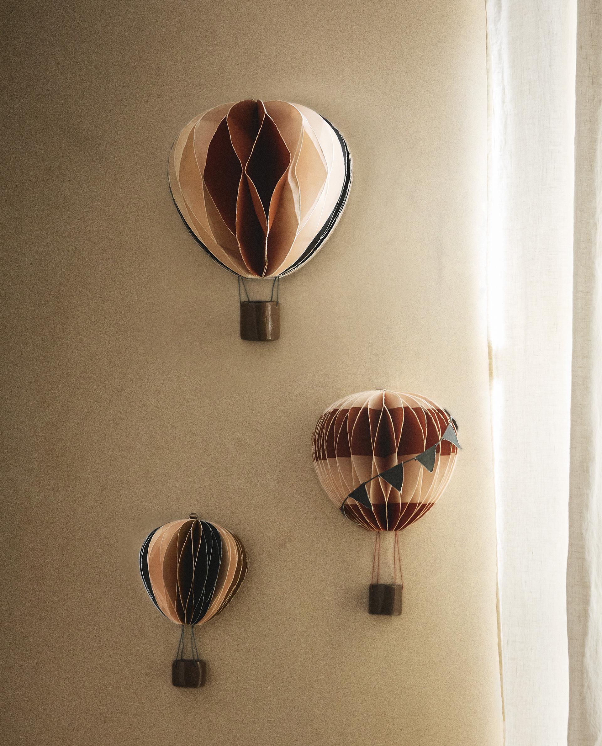 COLOURED PAPER WALL BALLOON (21 CM) product thumbnail 7