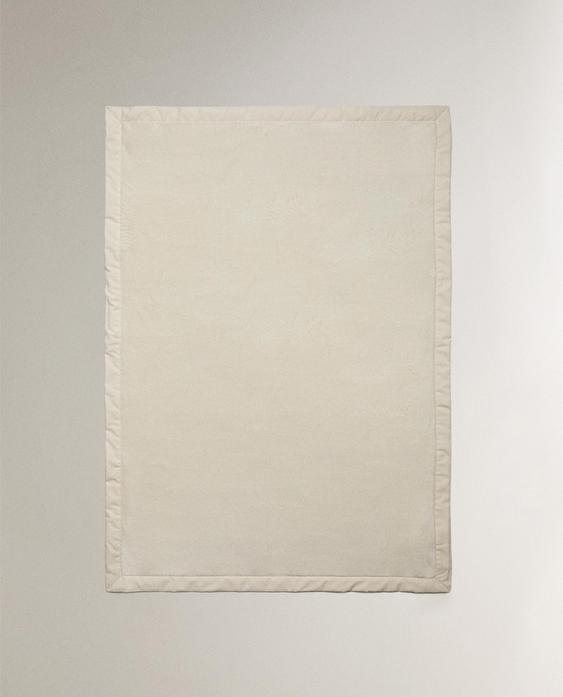 بطانية للرضّع من صوف فيليس وقطن بطانية للرضّع من صوف فيليس وقطن