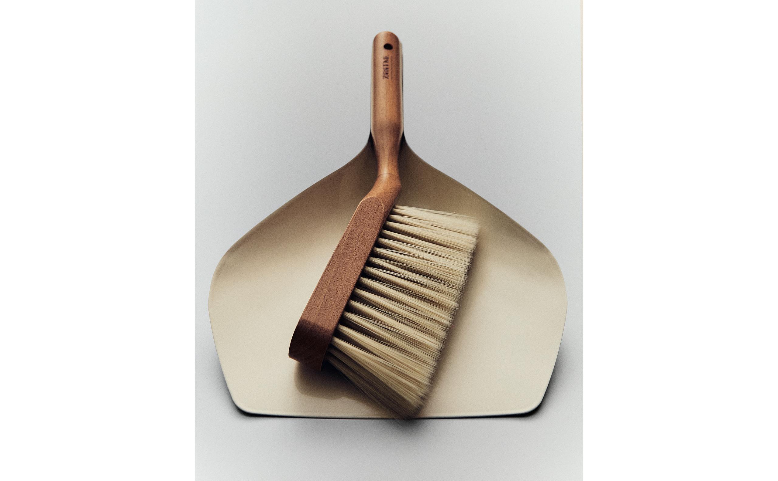 DUSTPAN AND BRUSH SET product thumbnail 7