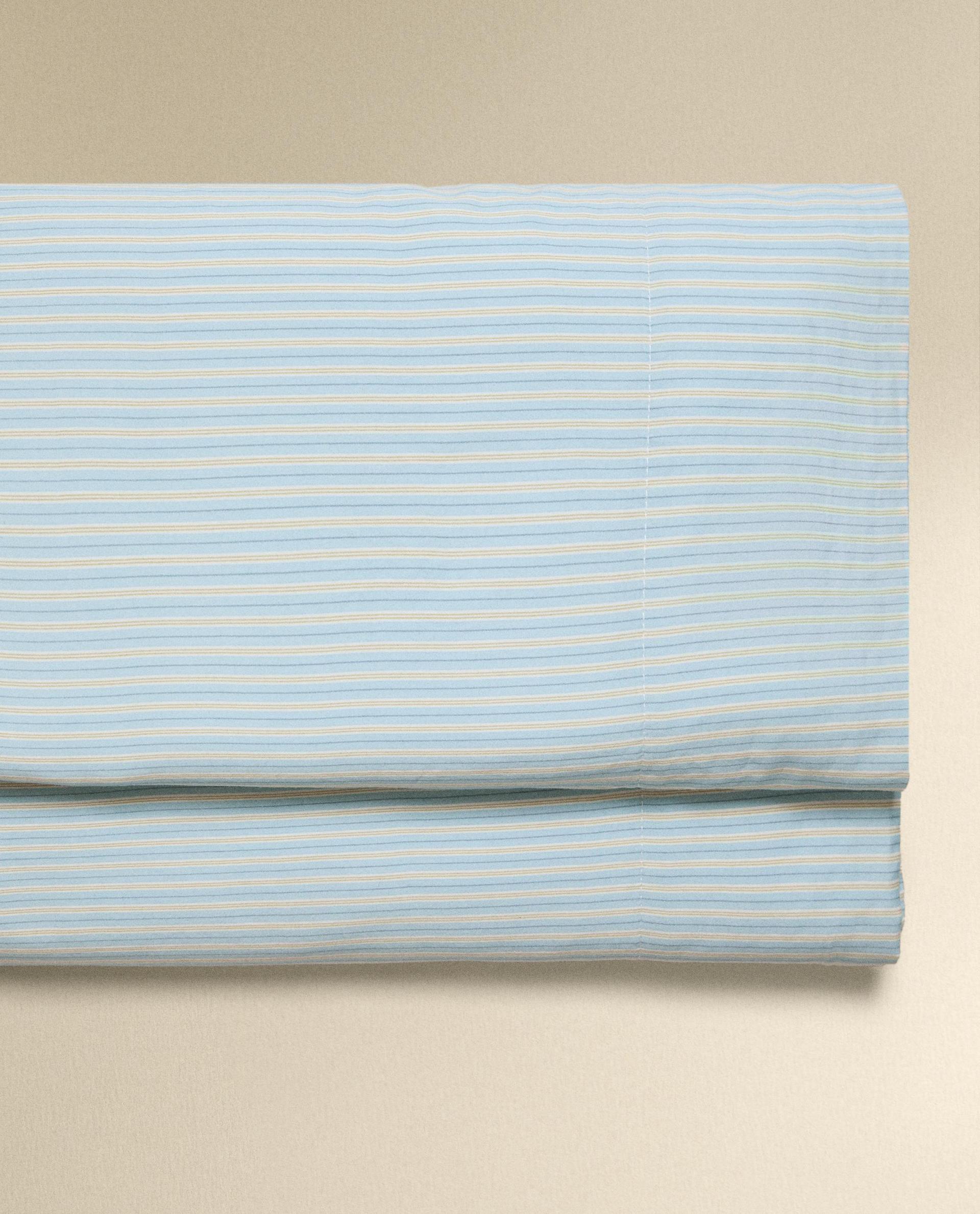 STRIPED FADED SATEEN FLAT SHEET (300 THREAD COUNT) STRIPED FADED SATEEN FLAT SHEET (300 THREAD COUNT)