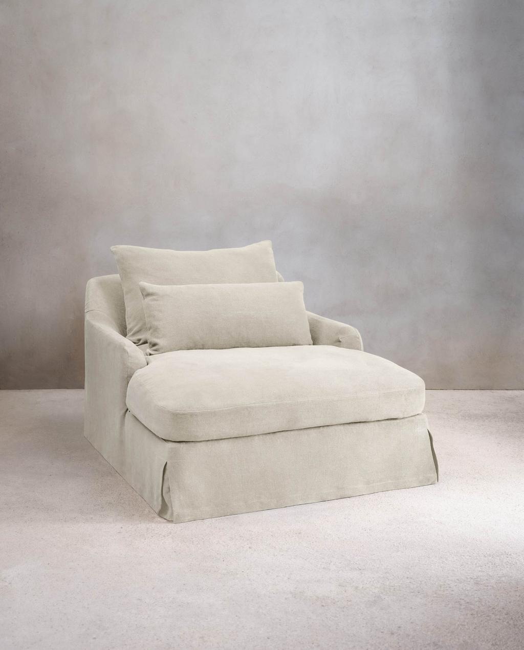 Loveseat 01