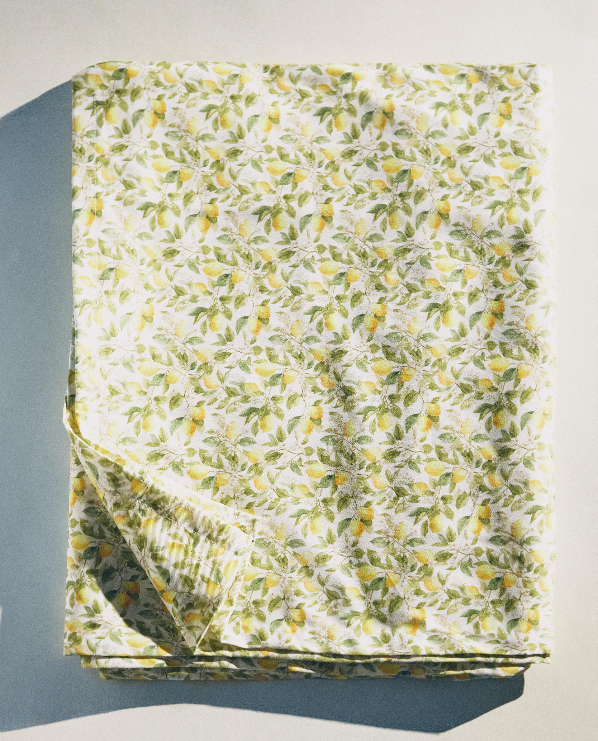 RESIN-COATED COTTON TABLECLOTH WITH LEMON PRINT product thumbnail 10