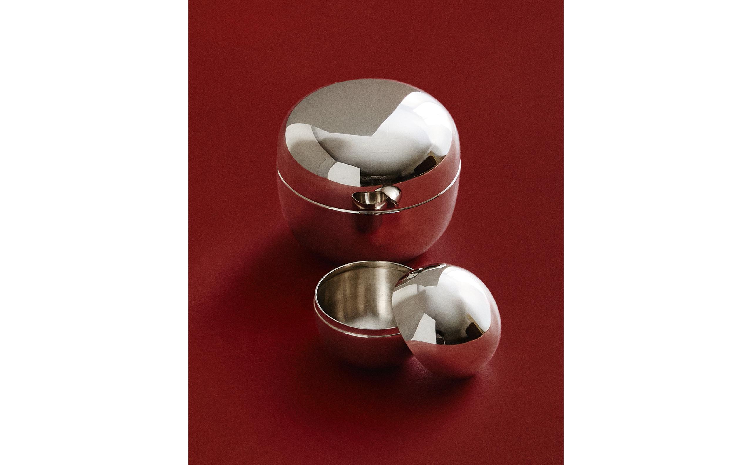 LARGE ROUND STAINLESS STEEL BOX product thumbnail 10
