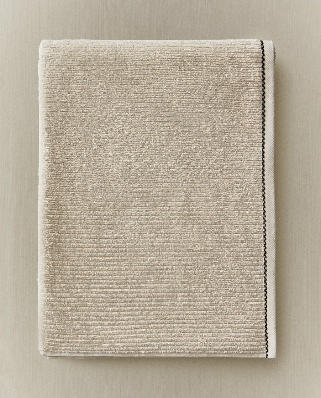 PEŠKIR ZA KUPANJE SA ŠAVOM PEŠKIR ZA KUPANJE SA ŠAVOM