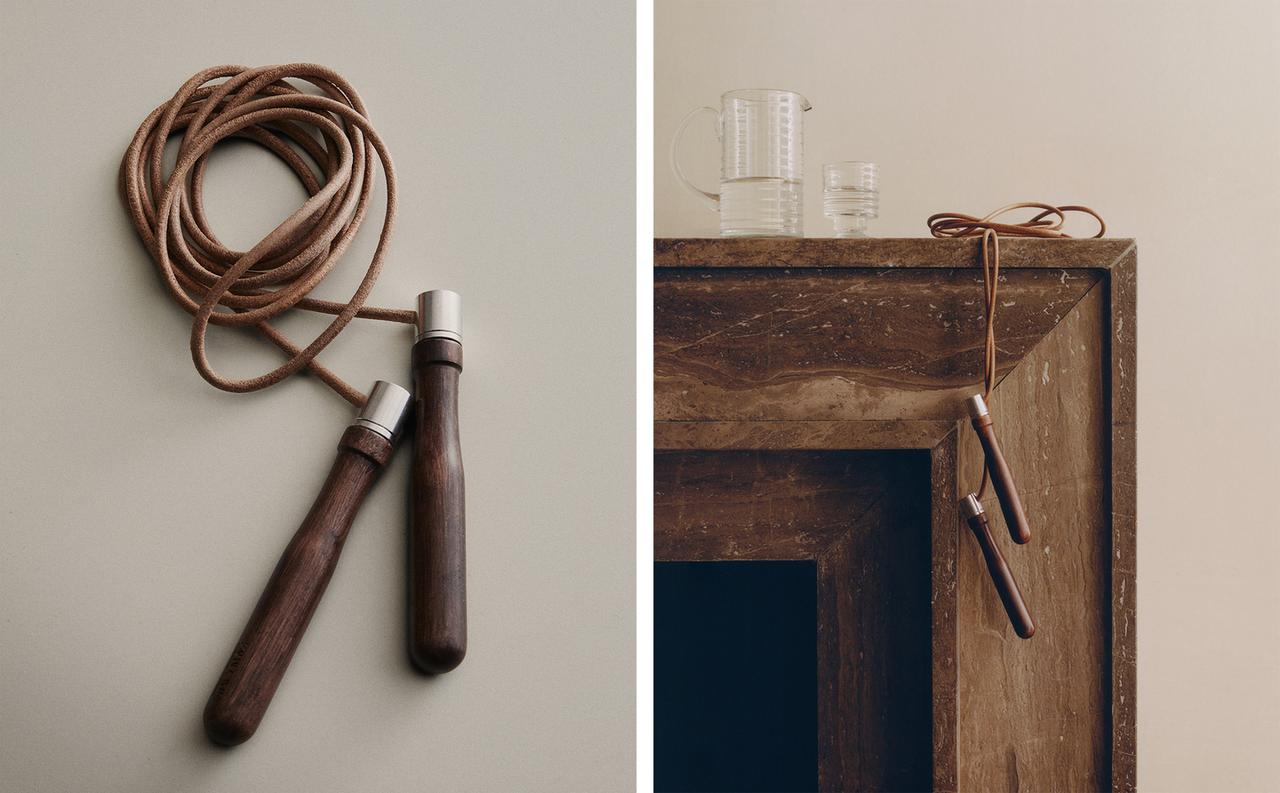 LEATHER SKIPPING ROPE LEATHER SKIPPING ROPE