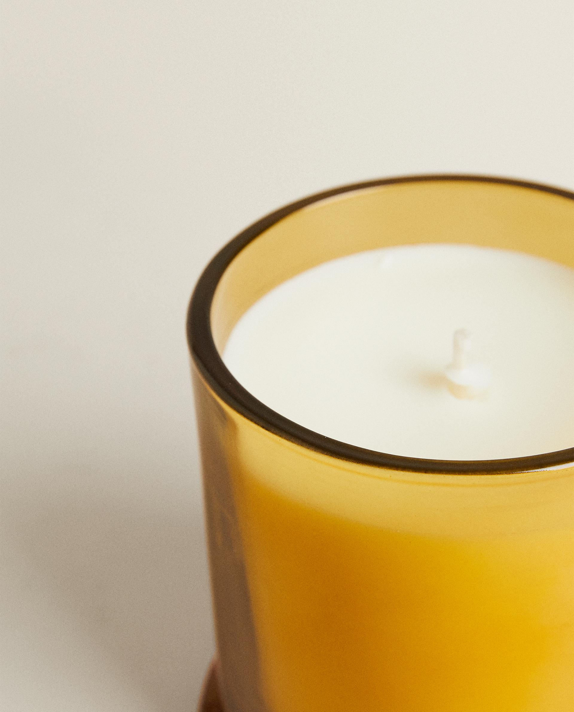 (350 G) WHITE LOTUS SCENTED CANDLE product thumbnail 7