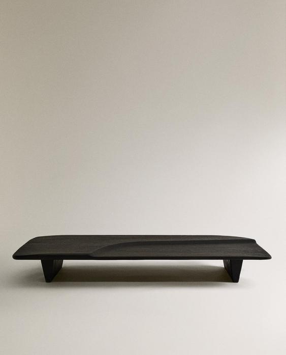 TEXTURED COFFEE TABLE