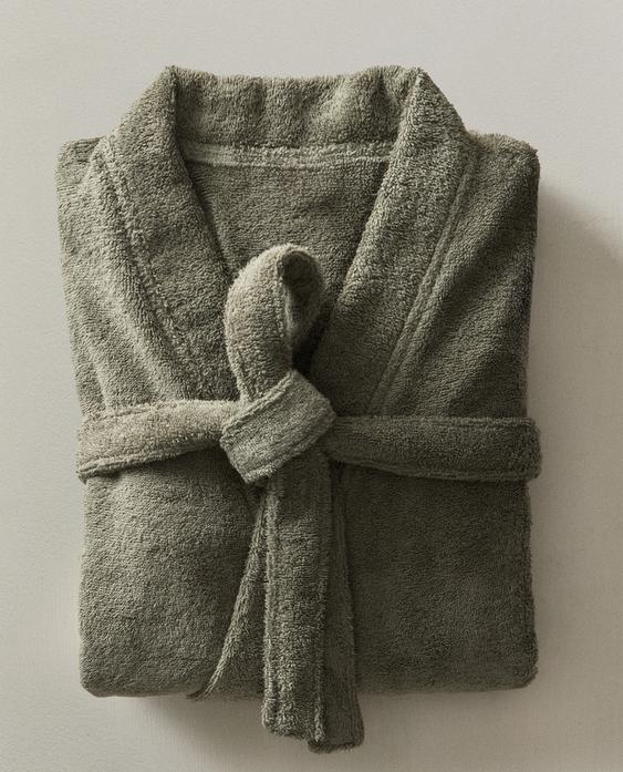 ALBORNOZ ALGODÓN PREMIUM (420 GXM²) ALBORNOZ ALGODÓN PREMIUM (420 GXM²)