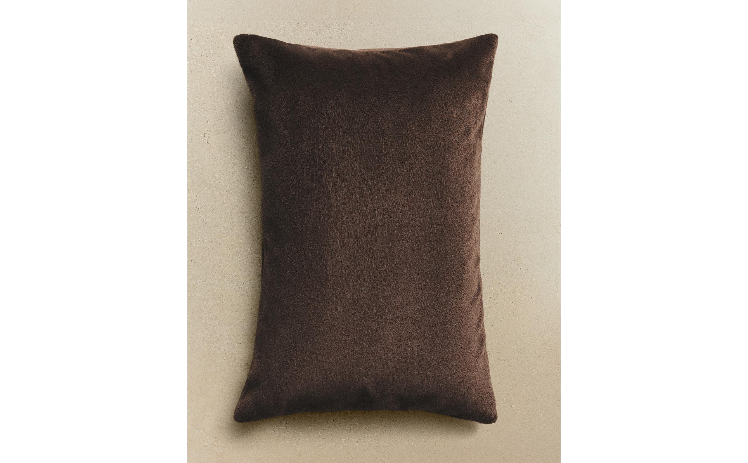 zara フェイクファーボアクッションカバーピローケースブラウンベージュ 新品 ZARA HOME ザラホーム フェイクファー クッションカバー