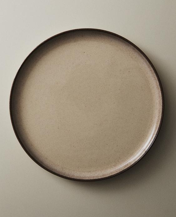 FLAD TALLERKEN I STENTØJ