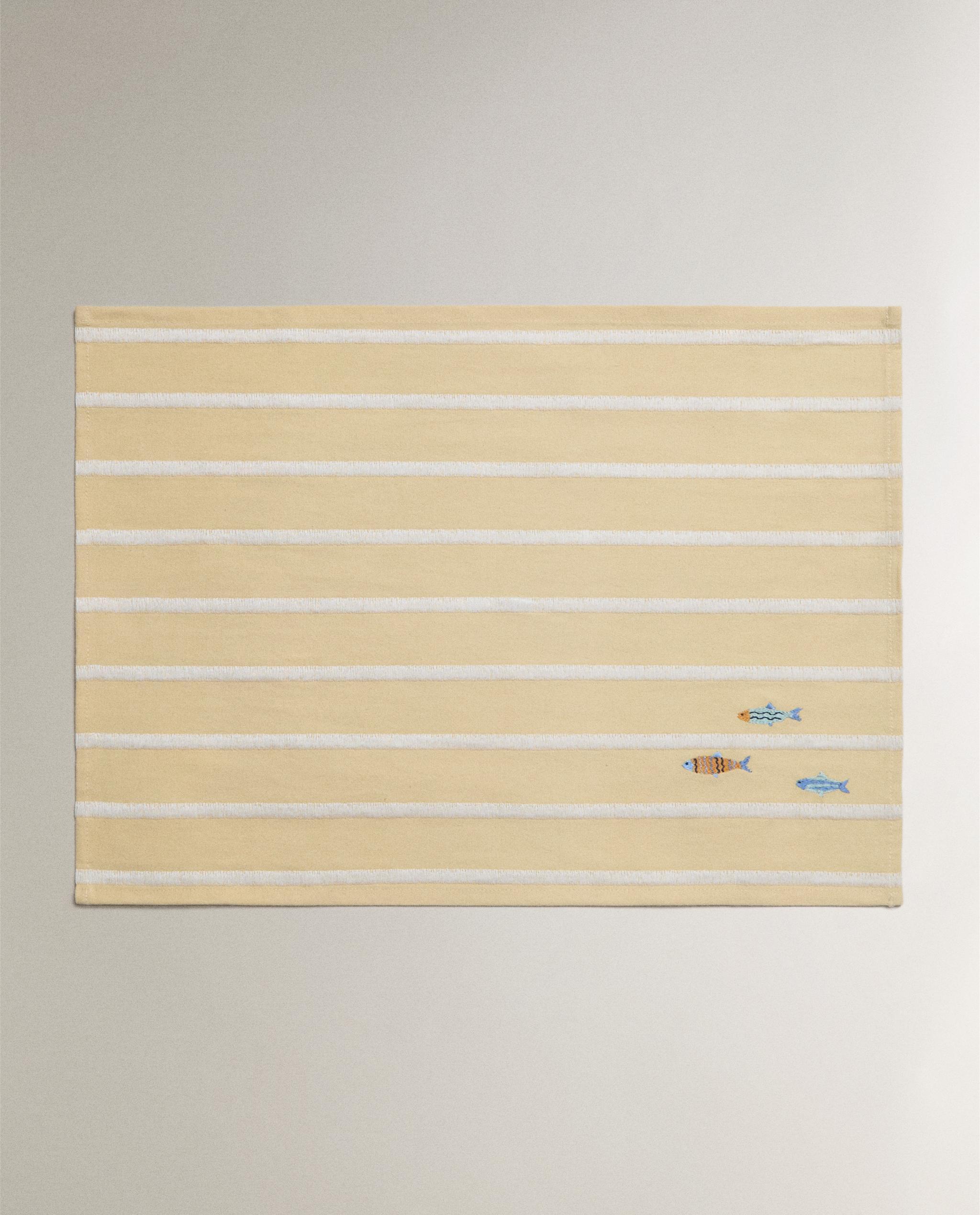FISH AND STRIPES PLACEMAT product thumbnail 14