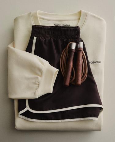 ROUPA DE ESPORTE E MATERIAL DE GINÁSTICA