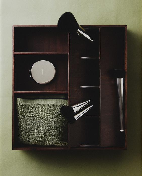 MAKEUP ACCESSORIES MAKEUP ACCESSORIES