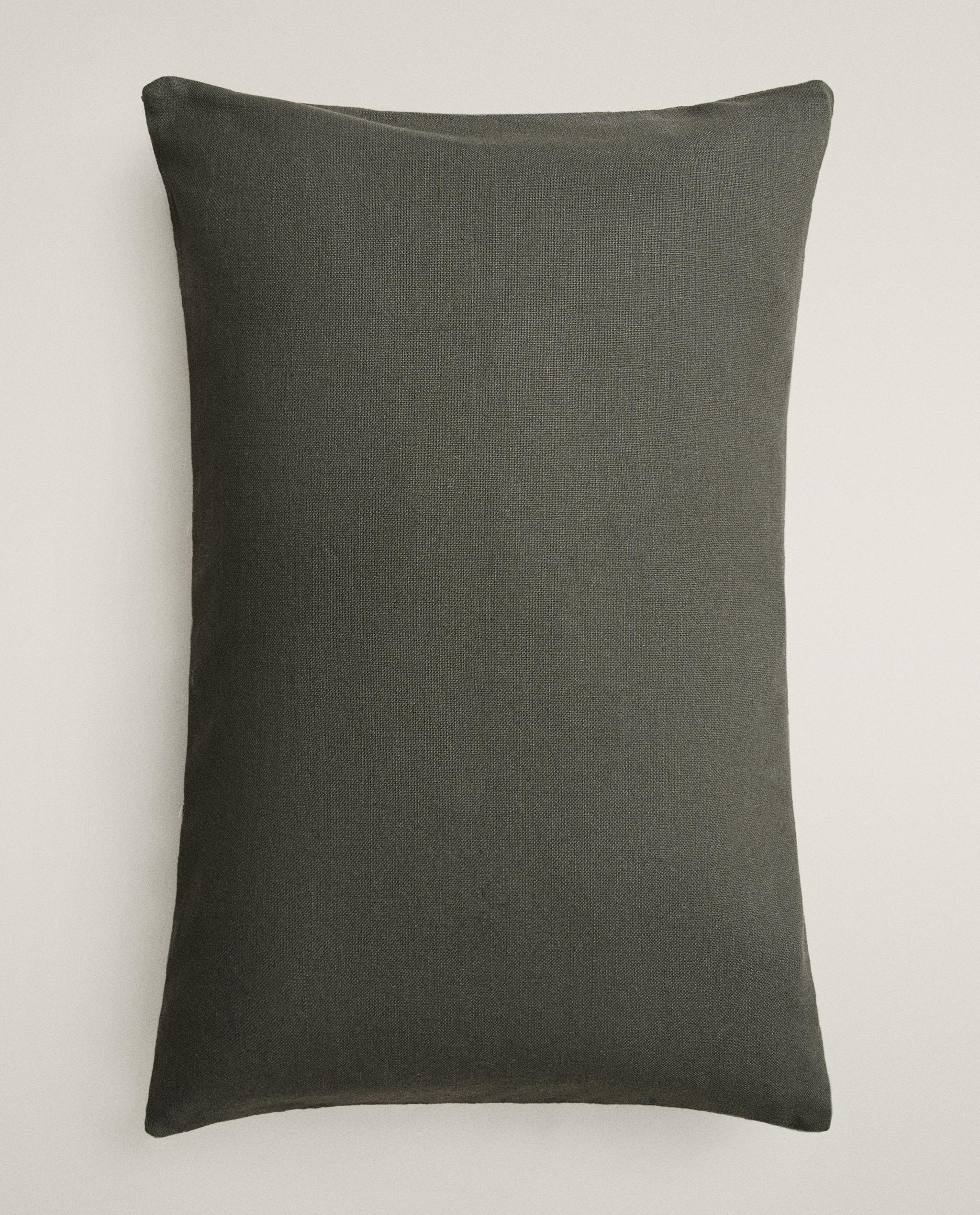 FLORAL APPLIQUÉ CUSHION COVER product thumbnail 6