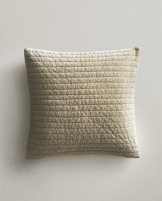 QUILTED CUSHION COVER