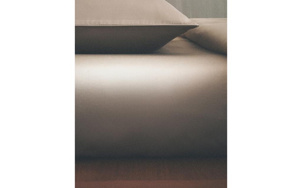 SATEEN FITTED SHEET | 40 CM HIGH (500 THREAD COUNT)