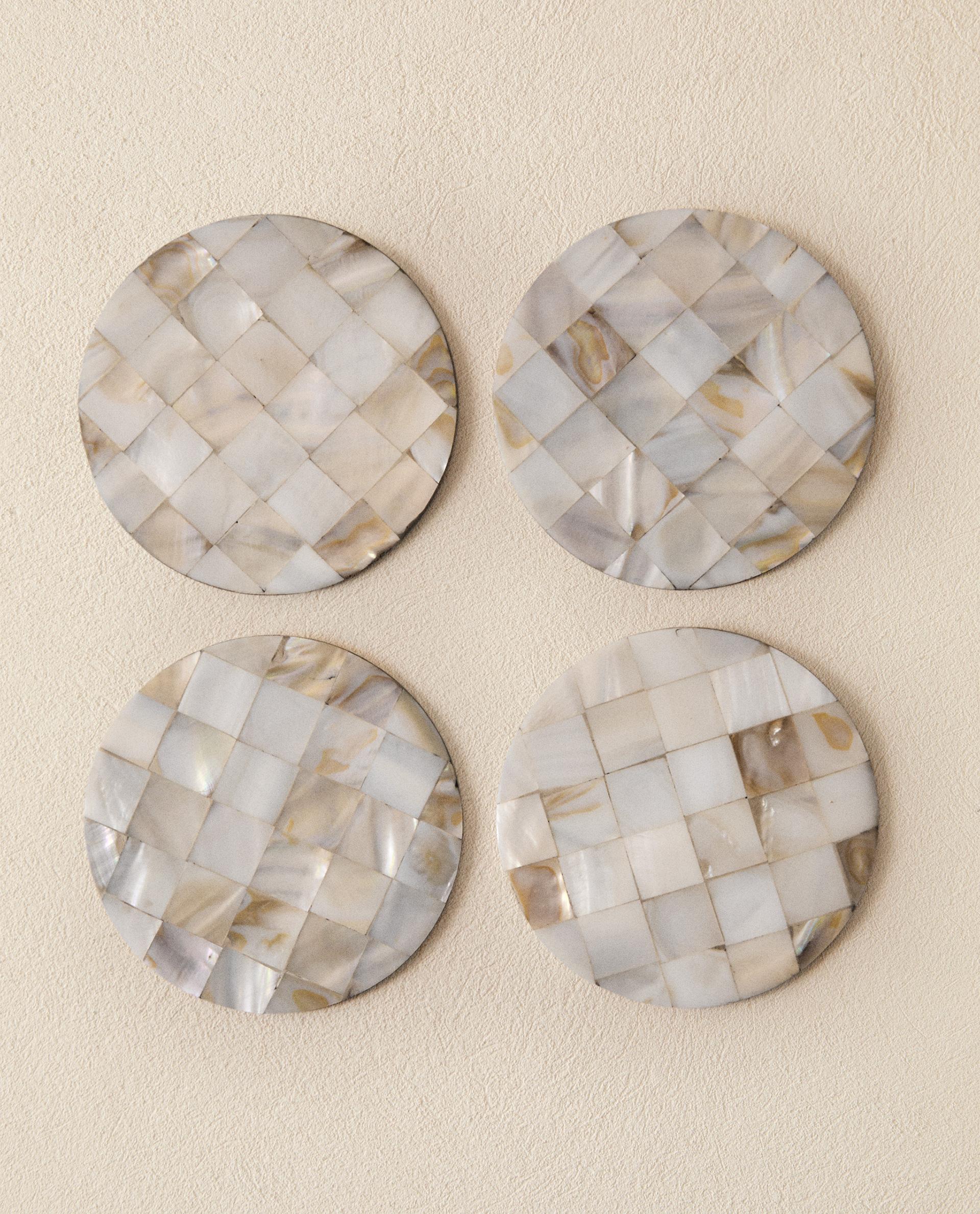 PACK OF MOTHER-OF-PEARL COASTERS (PACK OF 4) PACK OF MOTHER-OF-PEARL COASTERS (PACK OF 4)