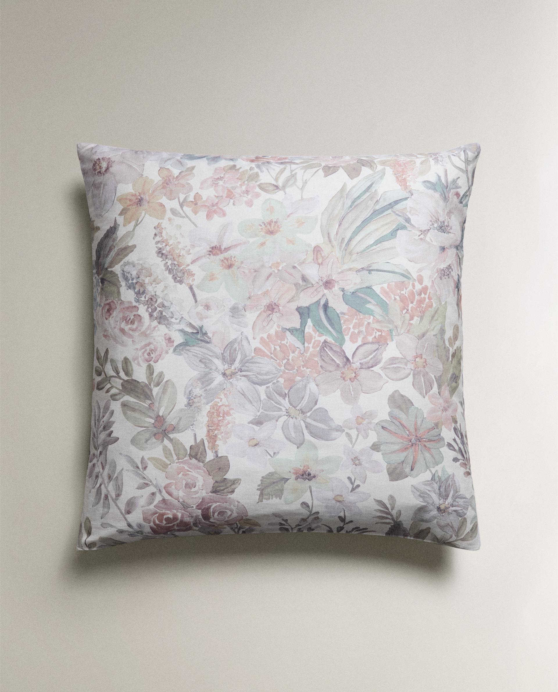 FLORAL PRINT PILLOWCASE