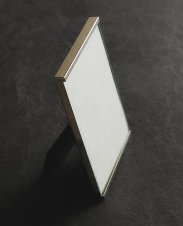 METALNI OKVIR ZA FOTOGRAFIJE SREBRNE BOJE