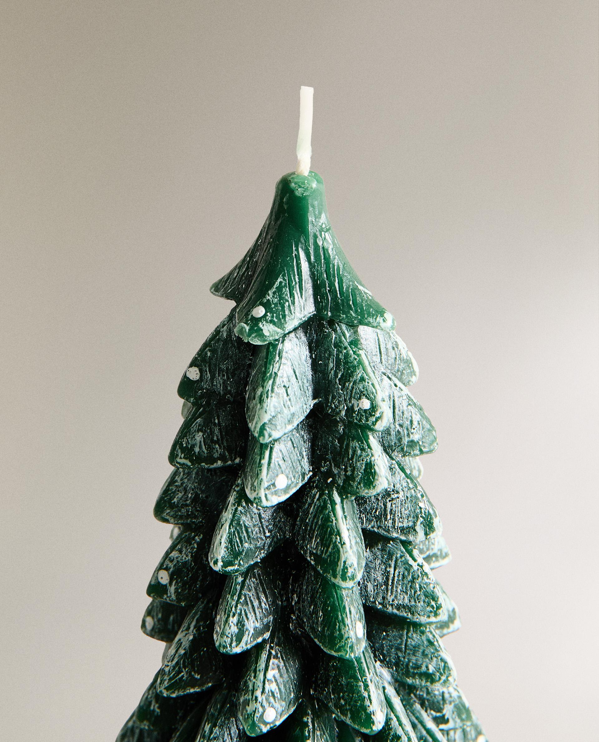 SNOWY CHRISTMAS FIR TREE CANDLE | Zara Home 日本/Japan