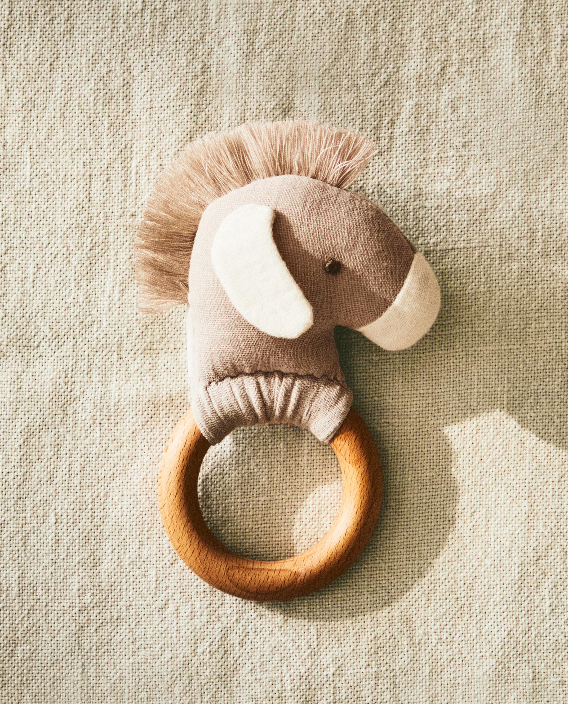 CHILDREN’S WOODEN RATTLE