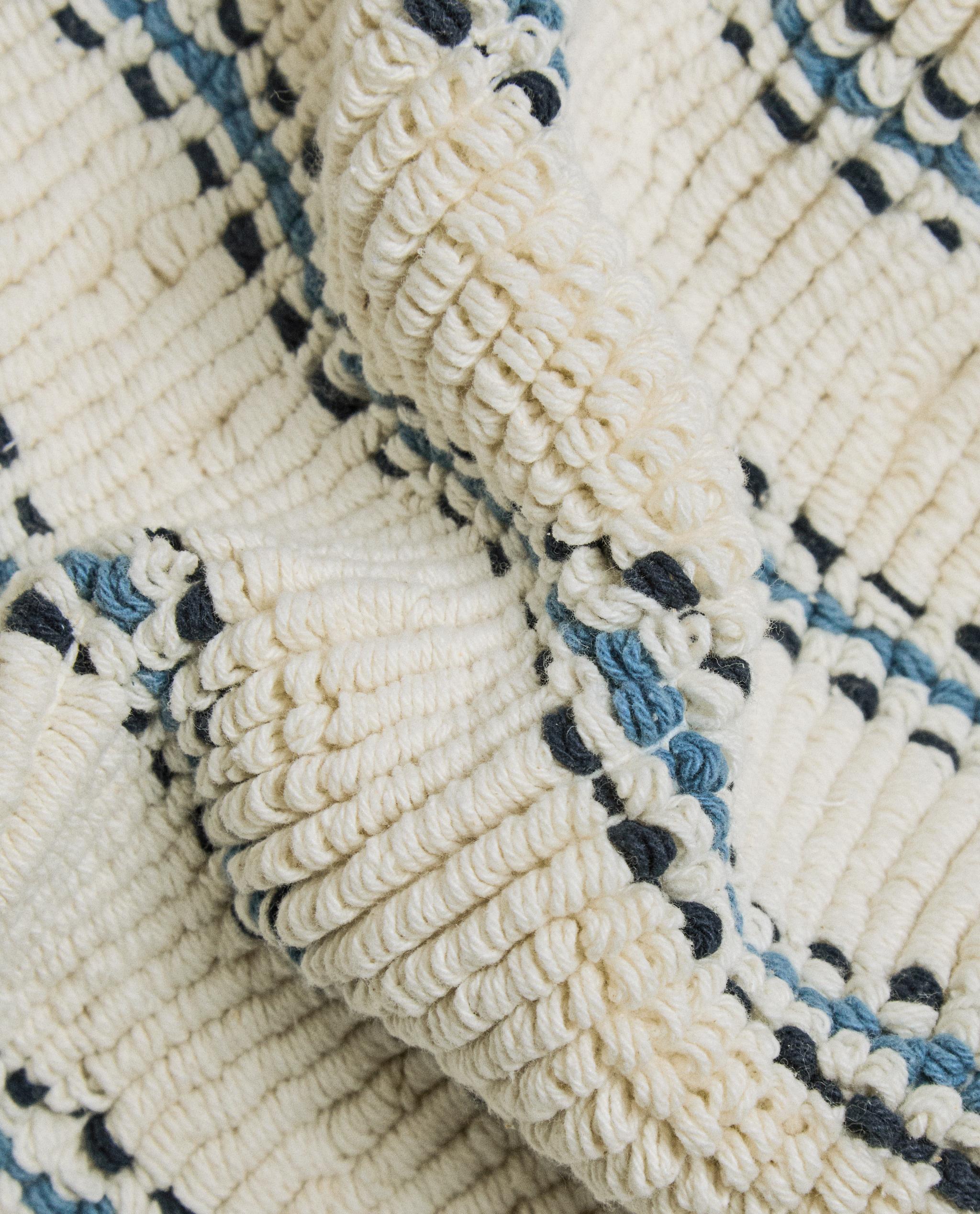 STRIPED BATH MAT product thumbnail 4