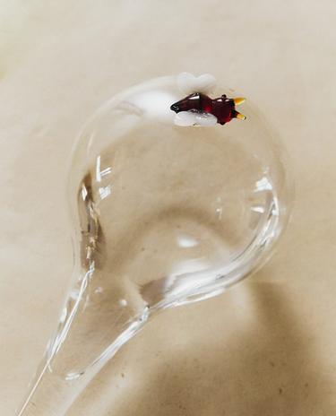 BEE SELF-WATERING GARDEN BUBBLE