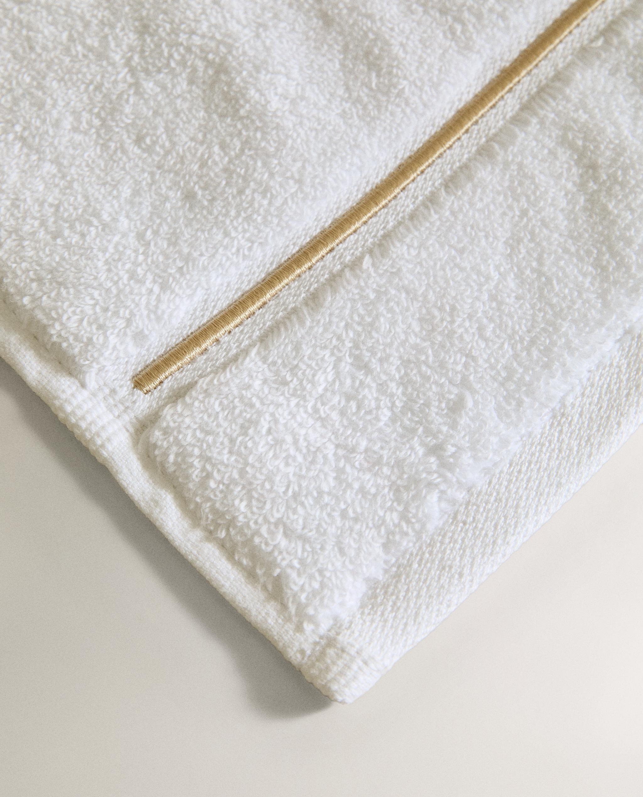 EMBROIDERED TRIM BATH TOWEL product thumbnail 19