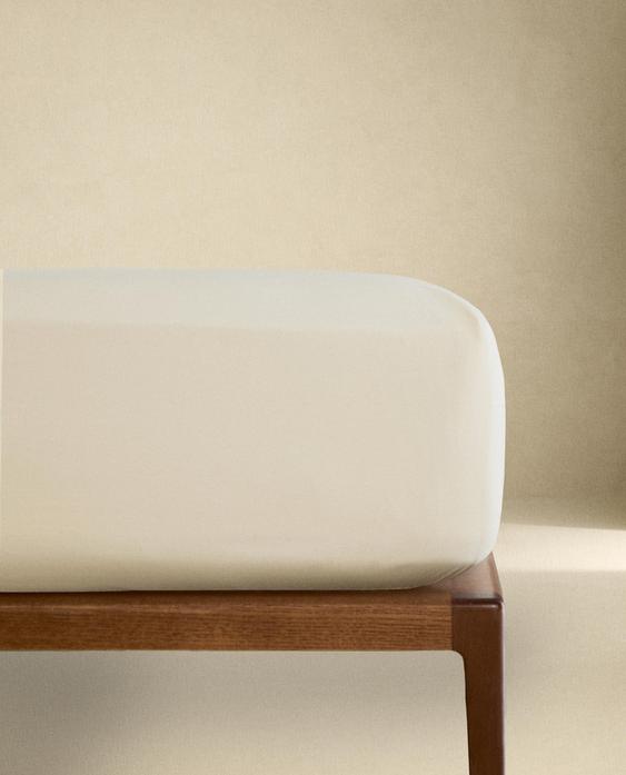 ÇARÇAF ME LLASTIK PERCALE (200 FIJËSH) ÇARÇAF ME LLASTIK PERCALE (200 FIJËSH)