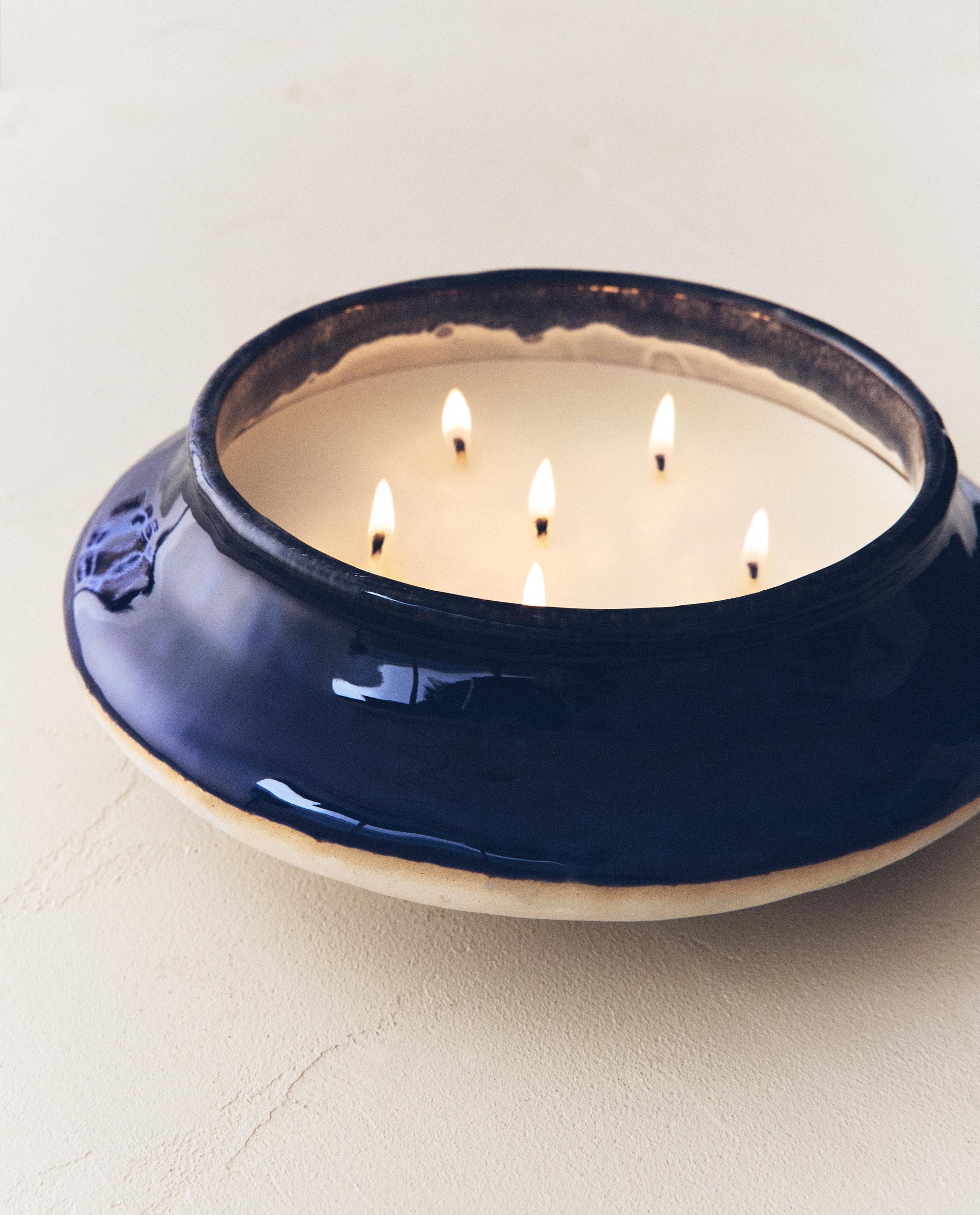 (700 G) SUNSET AT LEGZIRA SCENTED CANDLE product thumbnail 8