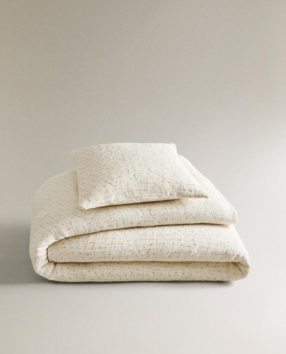 KINDERTAGESDECKE AUS FLORALER GAZE KINDERTAGESDECKE AUS FLORALER GAZE