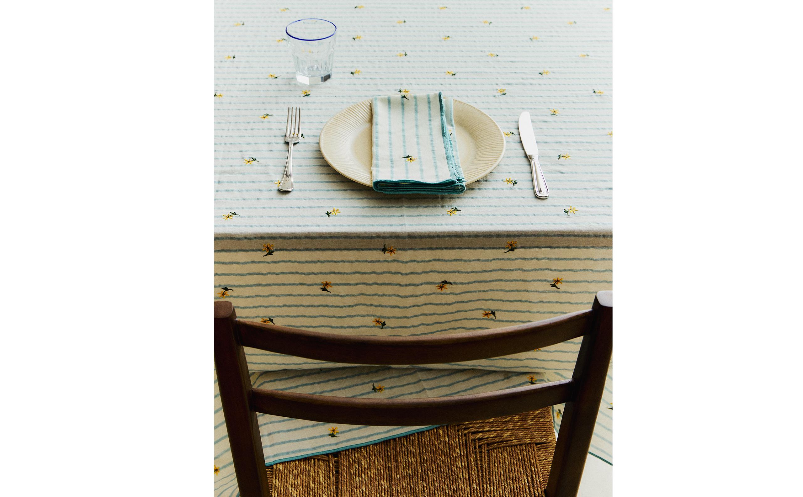 STRIPED TABLECLOTH WITH FLORAL EMBROIDERY product thumbnail 10