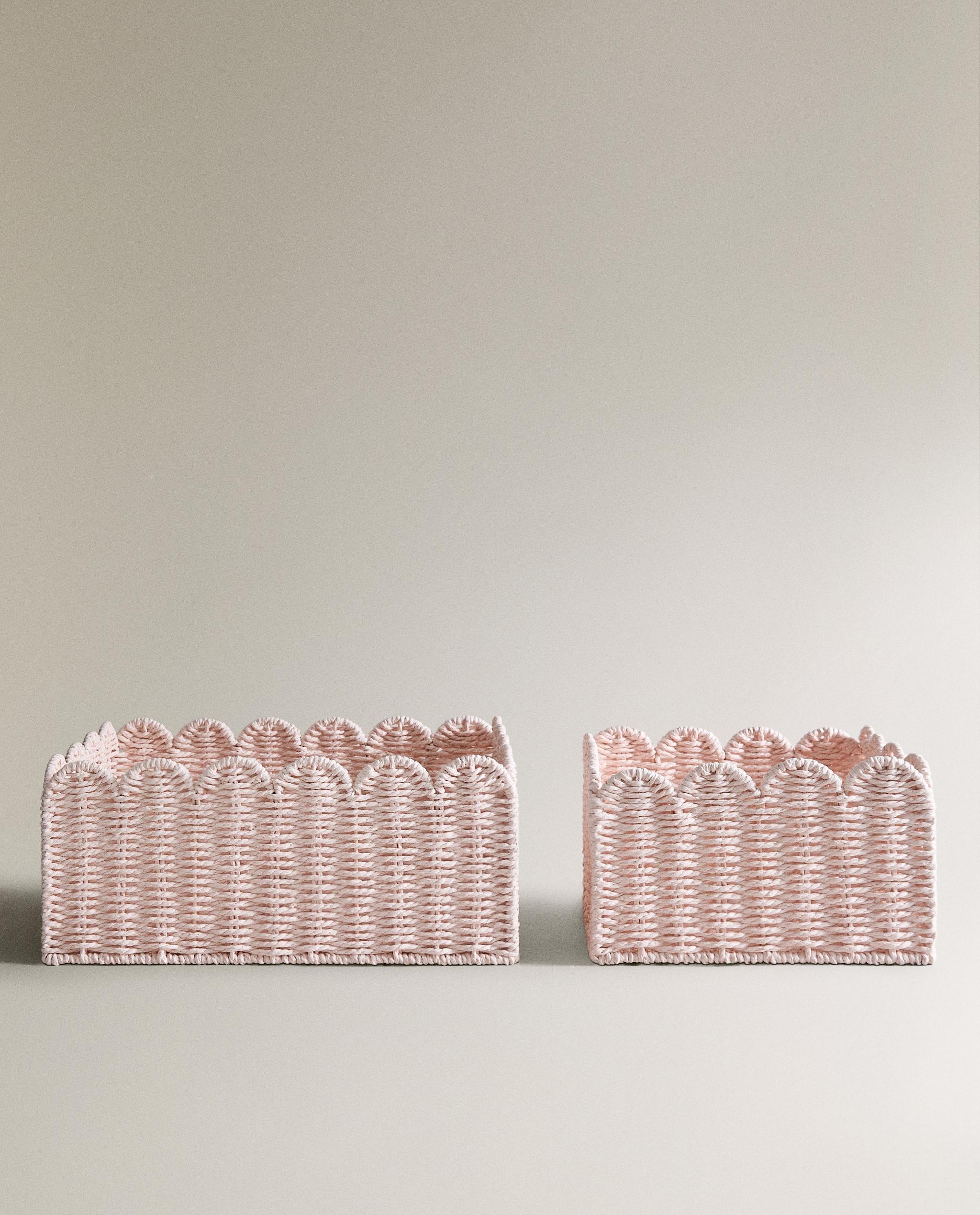 SMALL SCALLOPED BASKET