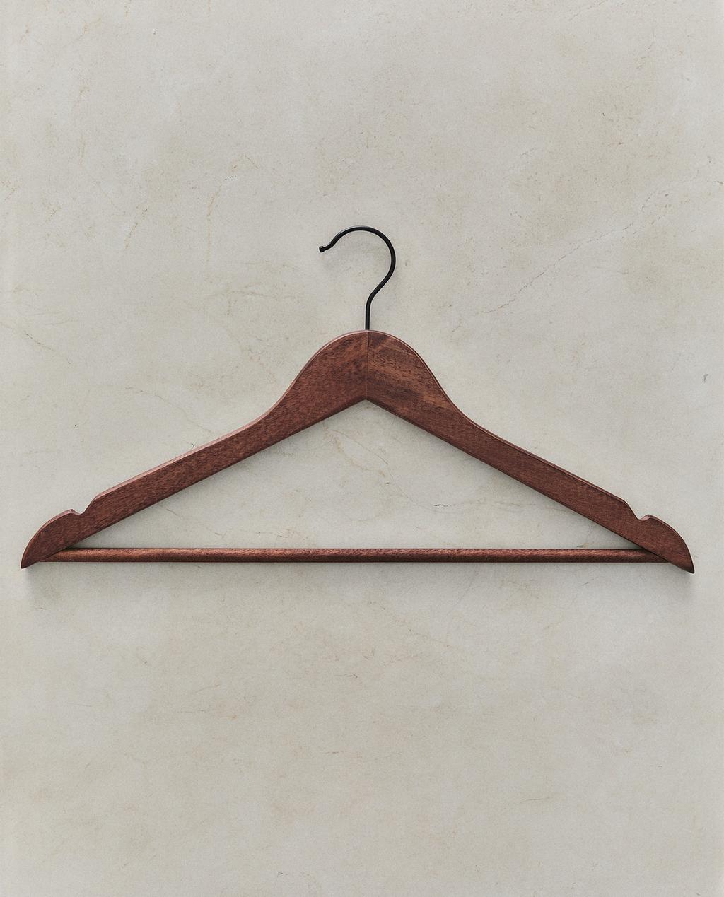 PACK OF WOODEN FINISH SHIRT HANGERS (PACK OF 2) PACK OF WOODEN FINISH SHIRT HANGERS (PACK OF 2)
