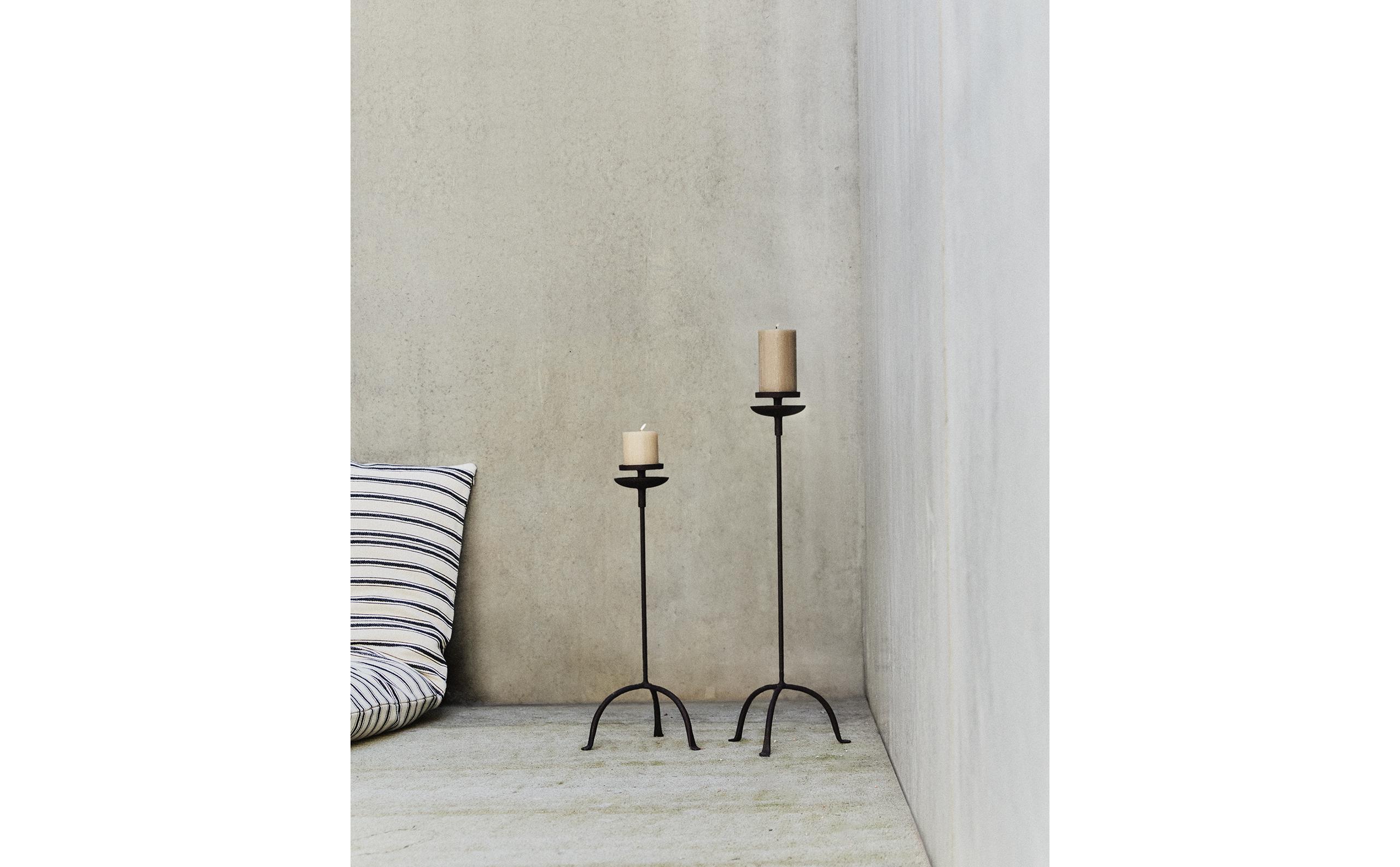 TRIPOD CANDLESTICK